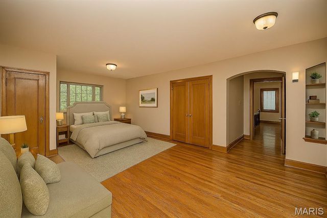 735 River Hills Drive, Fenton, MO 63026