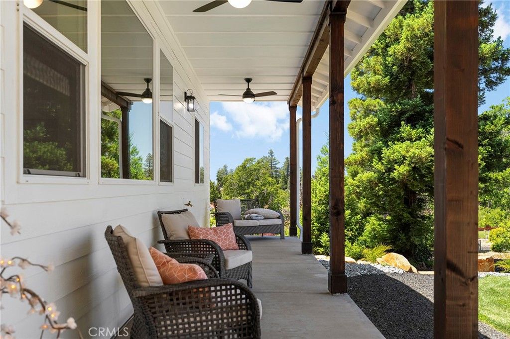 Image 11 of property listing at 1682 Sweetbriar Lane, Paradise, CA 95969