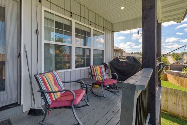 1107 S Brooks Avenue, Ozark, MO 65721