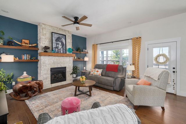1107 S Brooks Avenue, Ozark, MO 65721