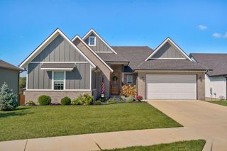 1107 S Brooks Avenue, Ozark, MO 65721