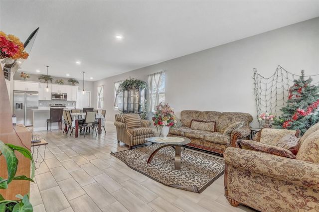 309 E 13TH STREET, Apopka, FL 32703