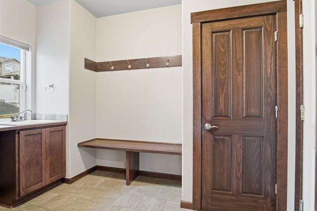 2120 S Selkirk Dr, Spokane Valley, WA 99016