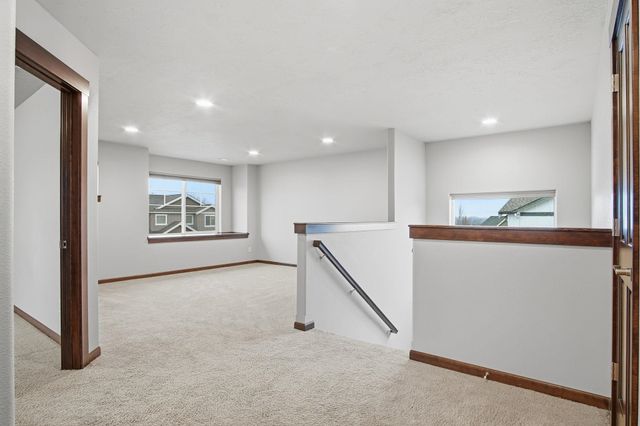 2120 S Selkirk Dr, Spokane Valley, WA 99016