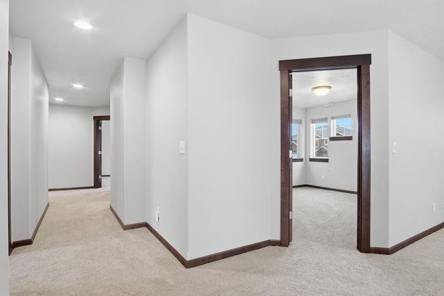 2120 S Selkirk Dr, Spokane Valley, WA 99016