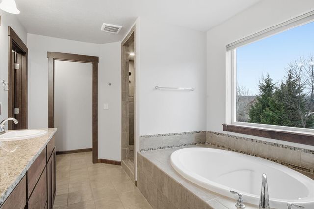 2120 S Selkirk Dr, Spokane Valley, WA 99016