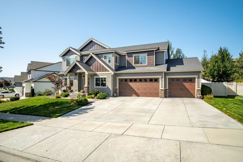 2120 S Selkirk Dr, Spokane Valley, WA 99016