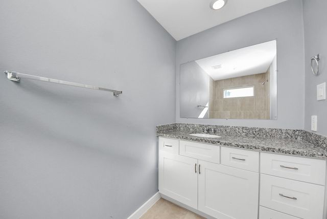 618 Maple Way A-B, Houston, TX 77015