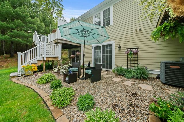 16 Hayloft Lane 16, Marshfield, MA 02050