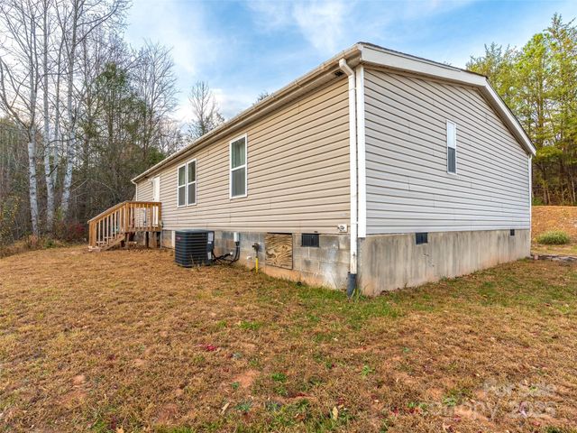 46 Misty Ridge Lane, Leicester, NC 28748