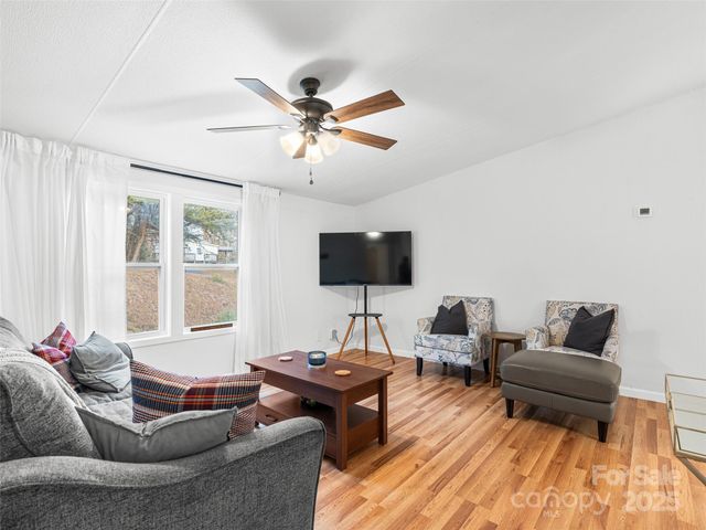 46 Misty Ridge Lane, Leicester, NC 28748