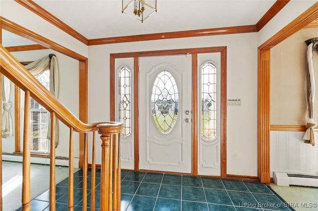 6810 Appleleaf Lane, Sellersburg, IN 47172