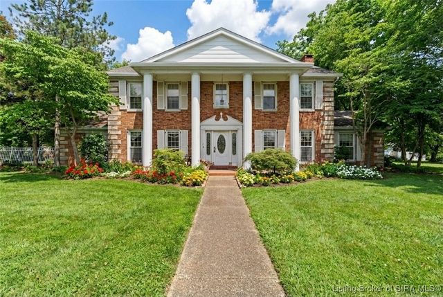 6810 Appleleaf Lane, Sellersburg, IN 47172