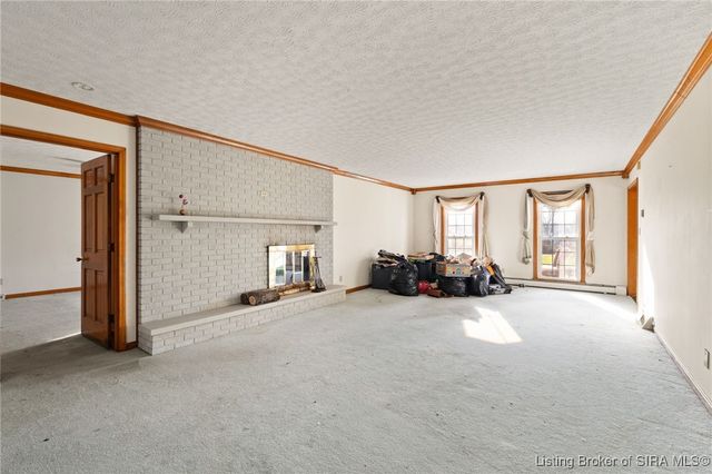 6810 Appleleaf Lane, Sellersburg, IN 47172