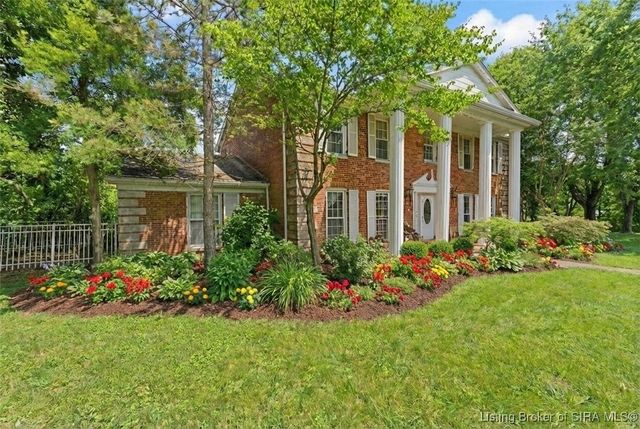 6810 Appleleaf Lane, Sellersburg, IN 47172