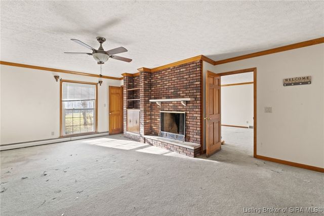 6810 Appleleaf Lane, Sellersburg, IN 47172