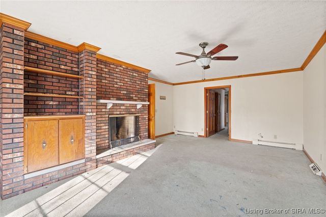 6810 Appleleaf Lane, Sellersburg, IN 47172