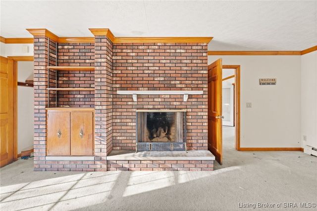 6810 Appleleaf Lane, Sellersburg, IN 47172