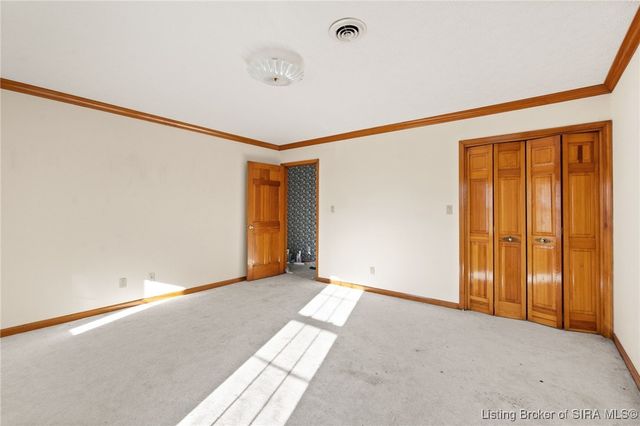 6810 Appleleaf Lane, Sellersburg, IN 47172