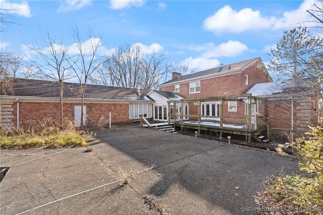 6810 Appleleaf Lane, Sellersburg, IN 47172