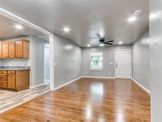 208 W Jacobs Drive, Midwest City, OK 73110