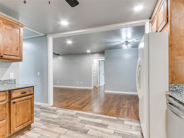 208 W Jacobs Drive, Midwest City, OK 73110