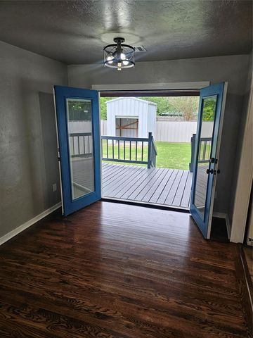 208 W Jacobs Drive, Midwest City, OK 73110