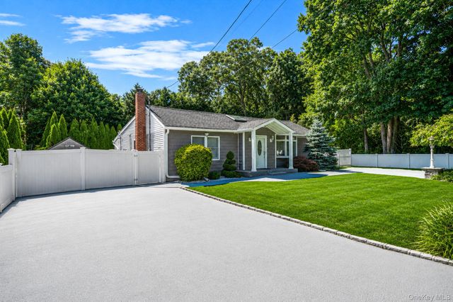 106 Craft Road, Centereach, NY 11720