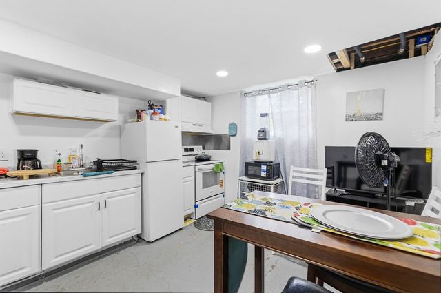 165 Briggs Street, Providence, RI 02905