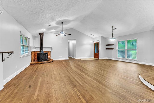 1609 Chapel Road, Wetumpka, AL 36092