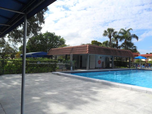 681 S Hollybrook Drive 105, Pembroke Pines, FL 33025