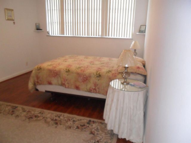 681 S Hollybrook Drive 105, Pembroke Pines, FL 33025