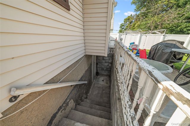 461 Greengrove Avenue, Uniondale, NY 11553