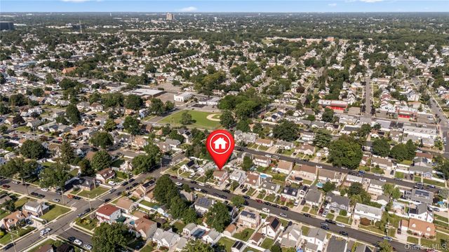 461 Greengrove Avenue, Uniondale, NY 11553