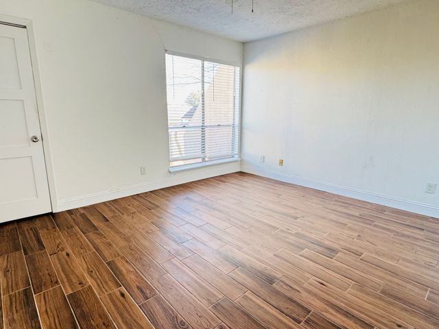 3045 Park Lane 1016, Dallas, TX 75220