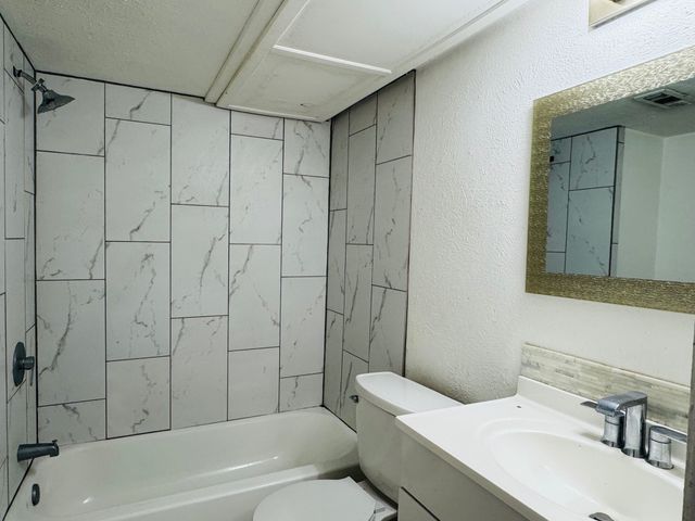 3045 Park Lane 1016, Dallas, TX 75220