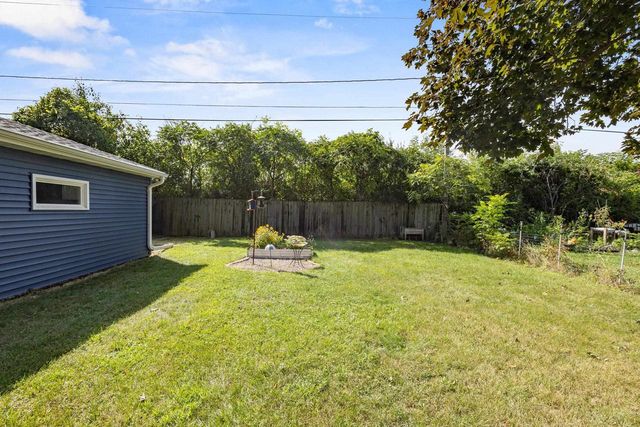 1028 MAYER STREET, Menasha, WI 54952
