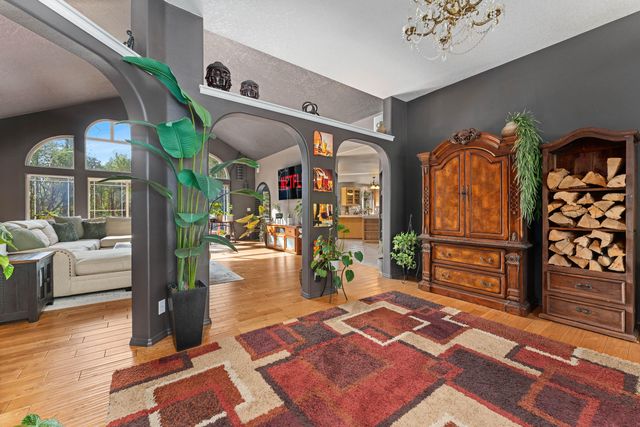 313 Eagle Ridge Drive, Grants Pass, OR 97526