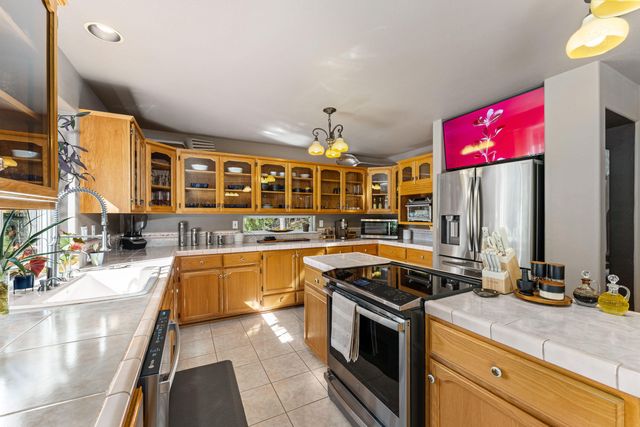 313 Eagle Ridge Drive, Grants Pass, OR 97526