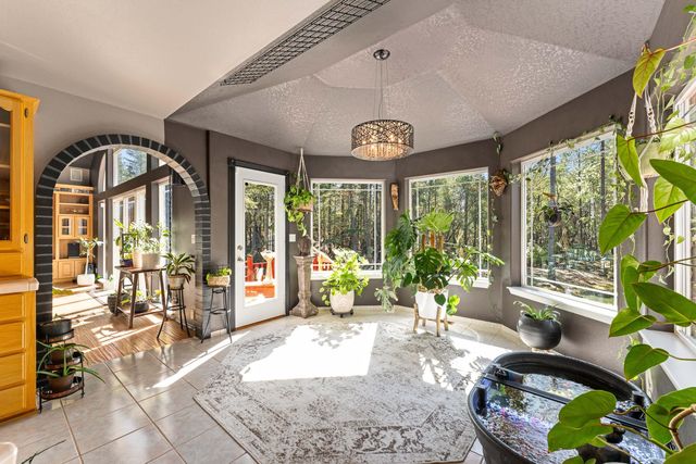 313 Eagle Ridge Drive, Grants Pass, OR 97526