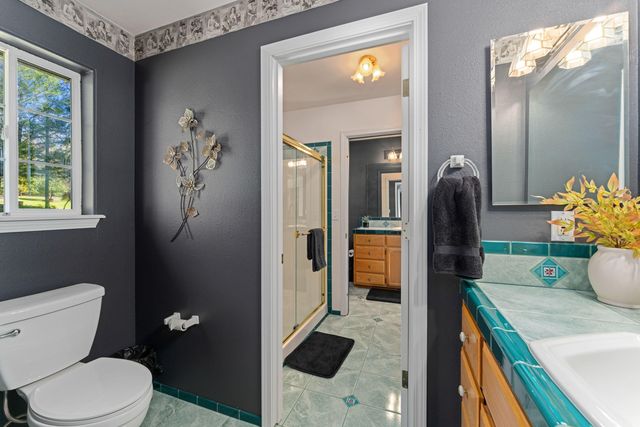 313 Eagle Ridge Drive, Grants Pass, OR 97526