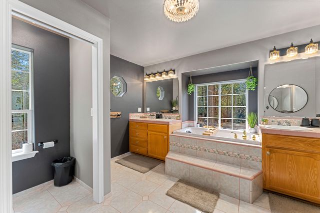 313 Eagle Ridge Drive, Grants Pass, OR 97526