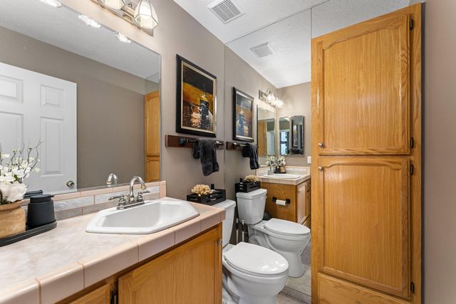 313 Eagle Ridge Drive, Grants Pass, OR 97526