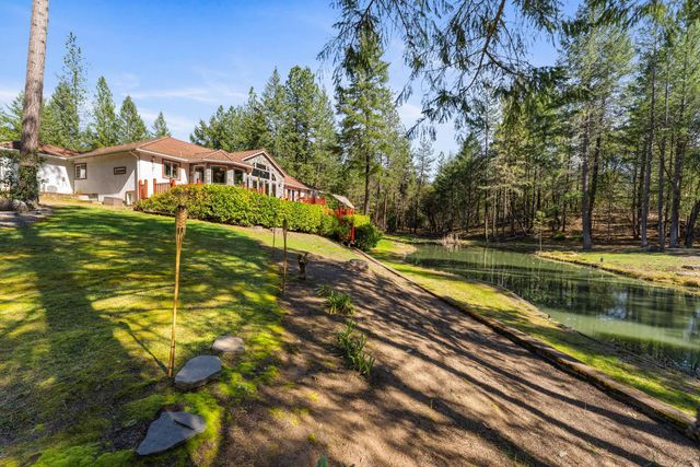 313 Eagle Ridge Drive, Grants Pass, OR 97526