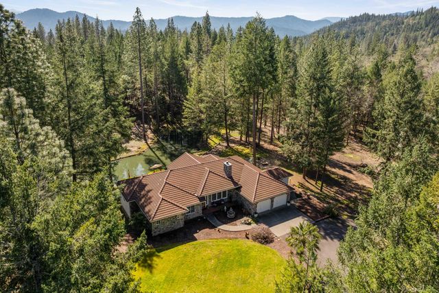 313 Eagle Ridge Drive, Grants Pass, OR 97526
