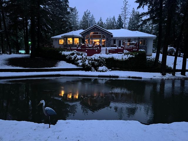 313 Eagle Ridge Drive, Grants Pass, OR 97526