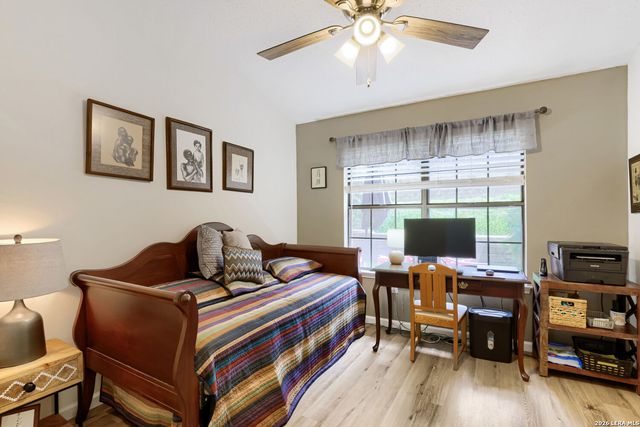 3808 OVERLOOK DR, Schertz, TX 78108