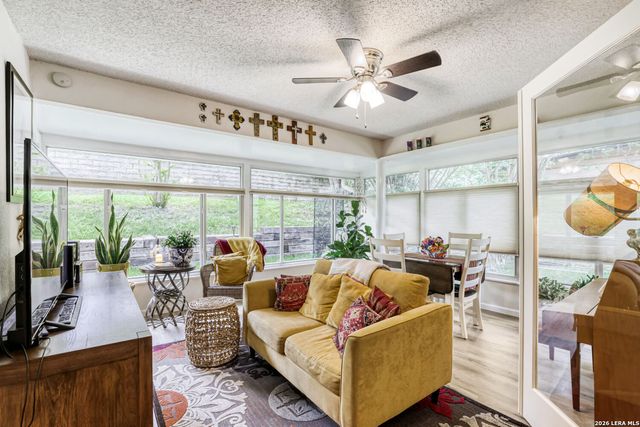 3808 OVERLOOK DR, Schertz, TX 78108