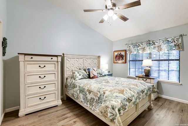3808 OVERLOOK DR, Schertz, TX 78108