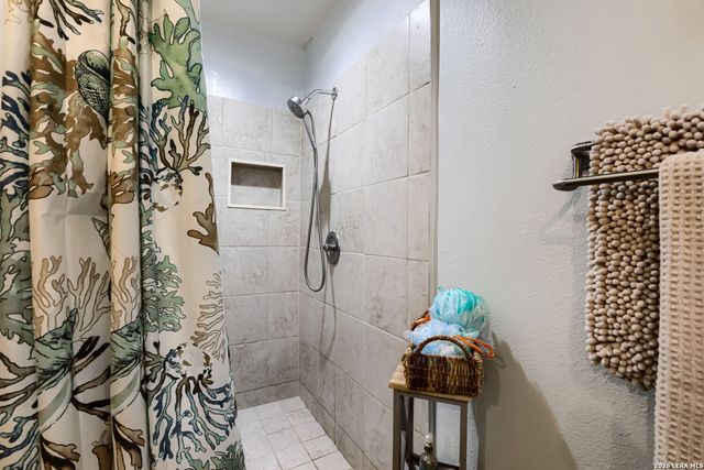 3808 OVERLOOK DR, Schertz, TX 78108